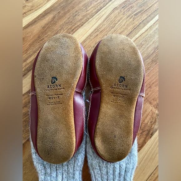 Acorn Women’s Original Slipper Sock purchased from LL Bean (Women’s 5.5-7.0) - Picture 8 of 9